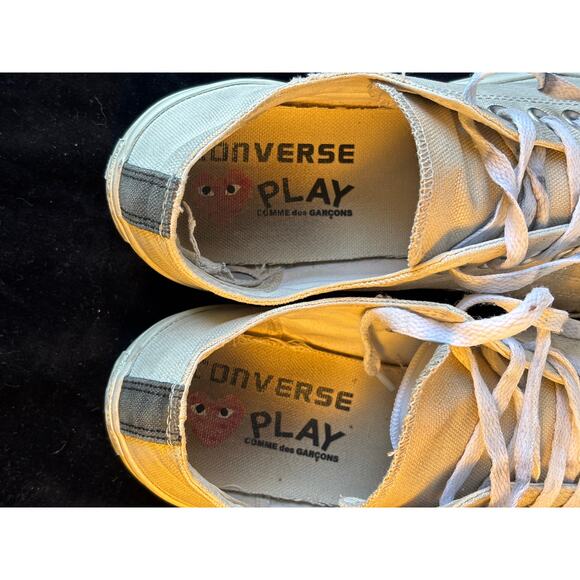 Comme des Garçons play x Converse Play Heart Low Tops Men's 9 | Women's 11 - Picture 6 of 10